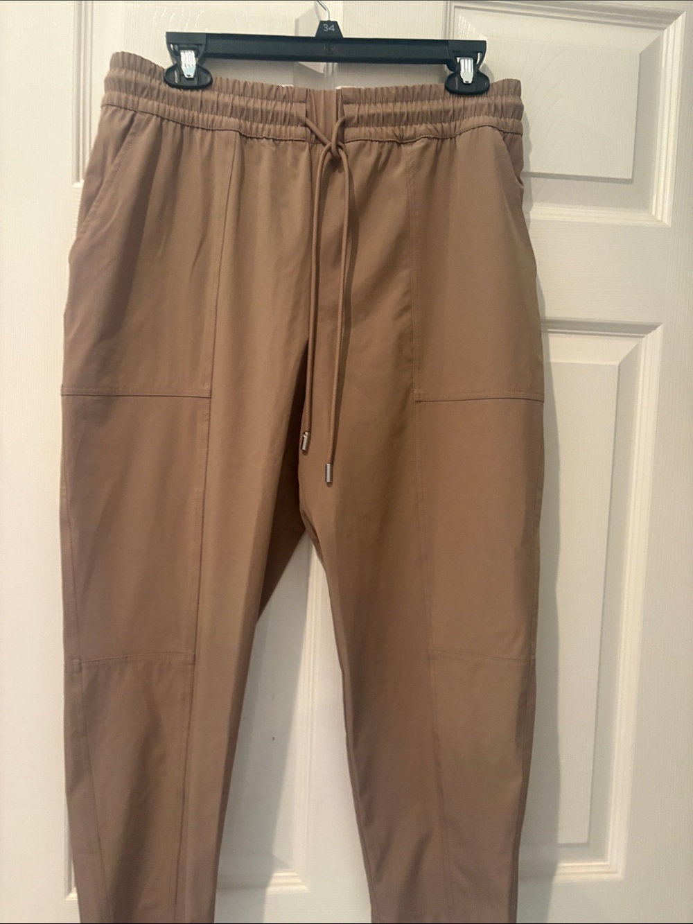 Talbots Cropped Drawstring Jogger Pants in Tan
